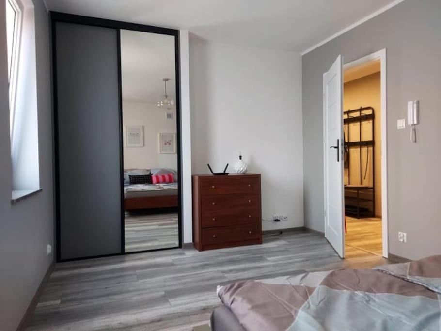 Uroczy Apartament W Scislym Centrum Gizycka 吉日茨科 外观 照片