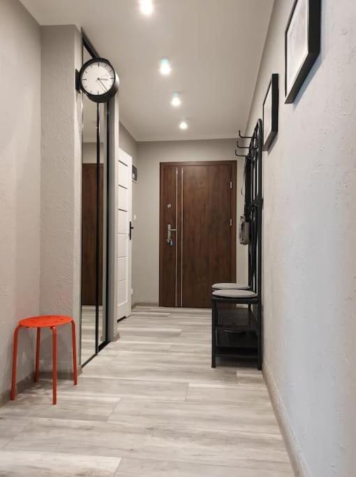 Uroczy Apartament W Scislym Centrum Gizycka 吉日茨科 外观 照片
