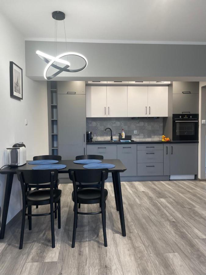 Uroczy Apartament W Scislym Centrum Gizycka 吉日茨科 外观 照片